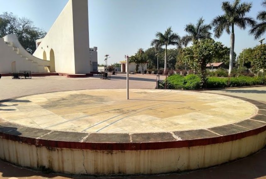 Jantar Mantar-3